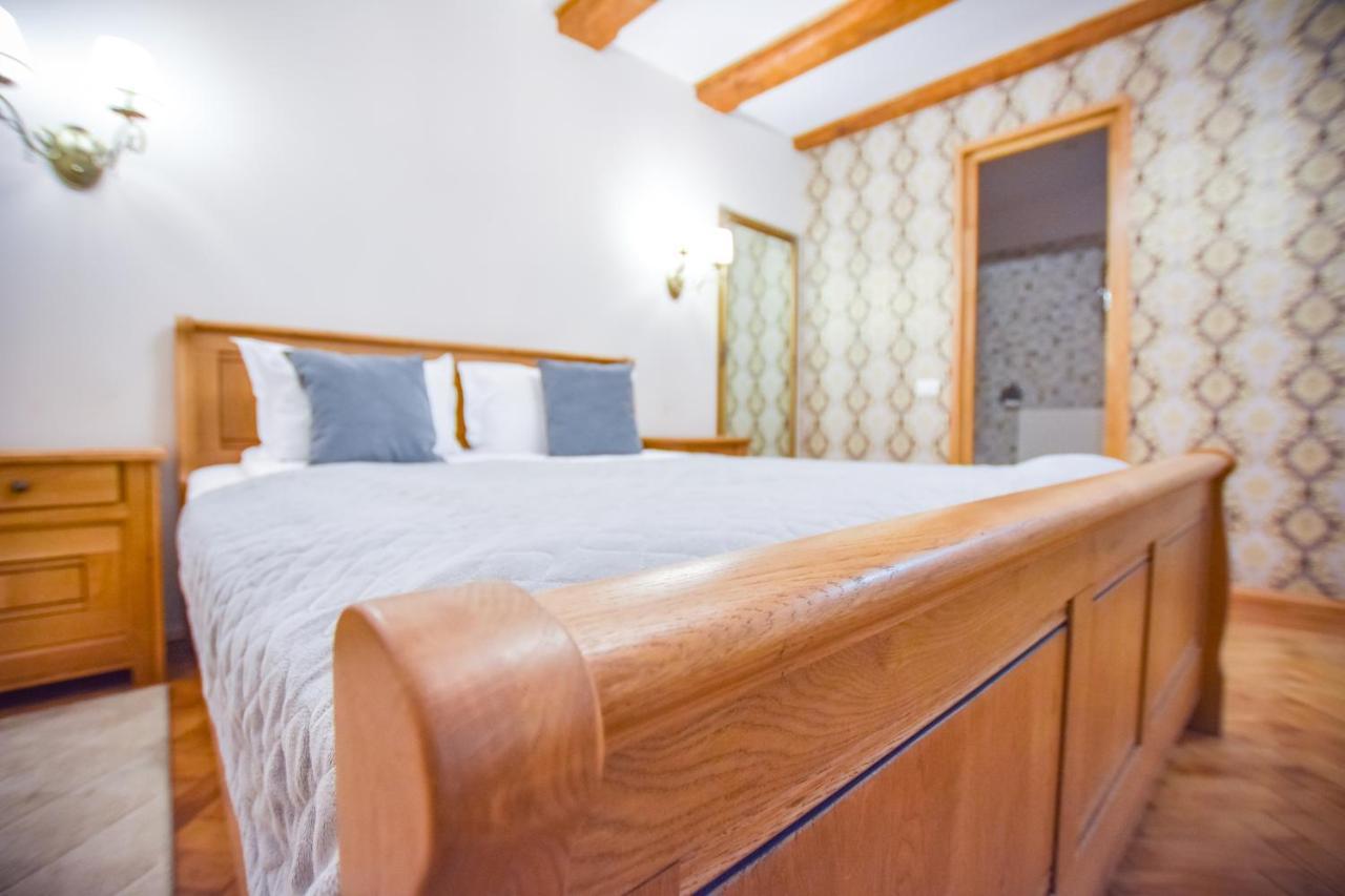 Safrano Palace Brasov Ngoại thất bức ảnh