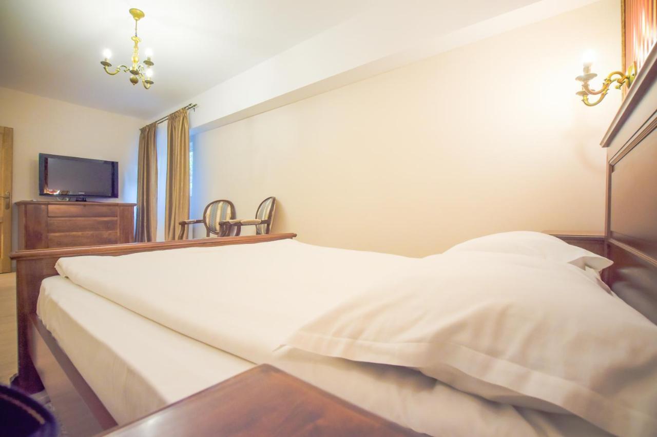 Safrano Palace Brasov Ngoại thất bức ảnh