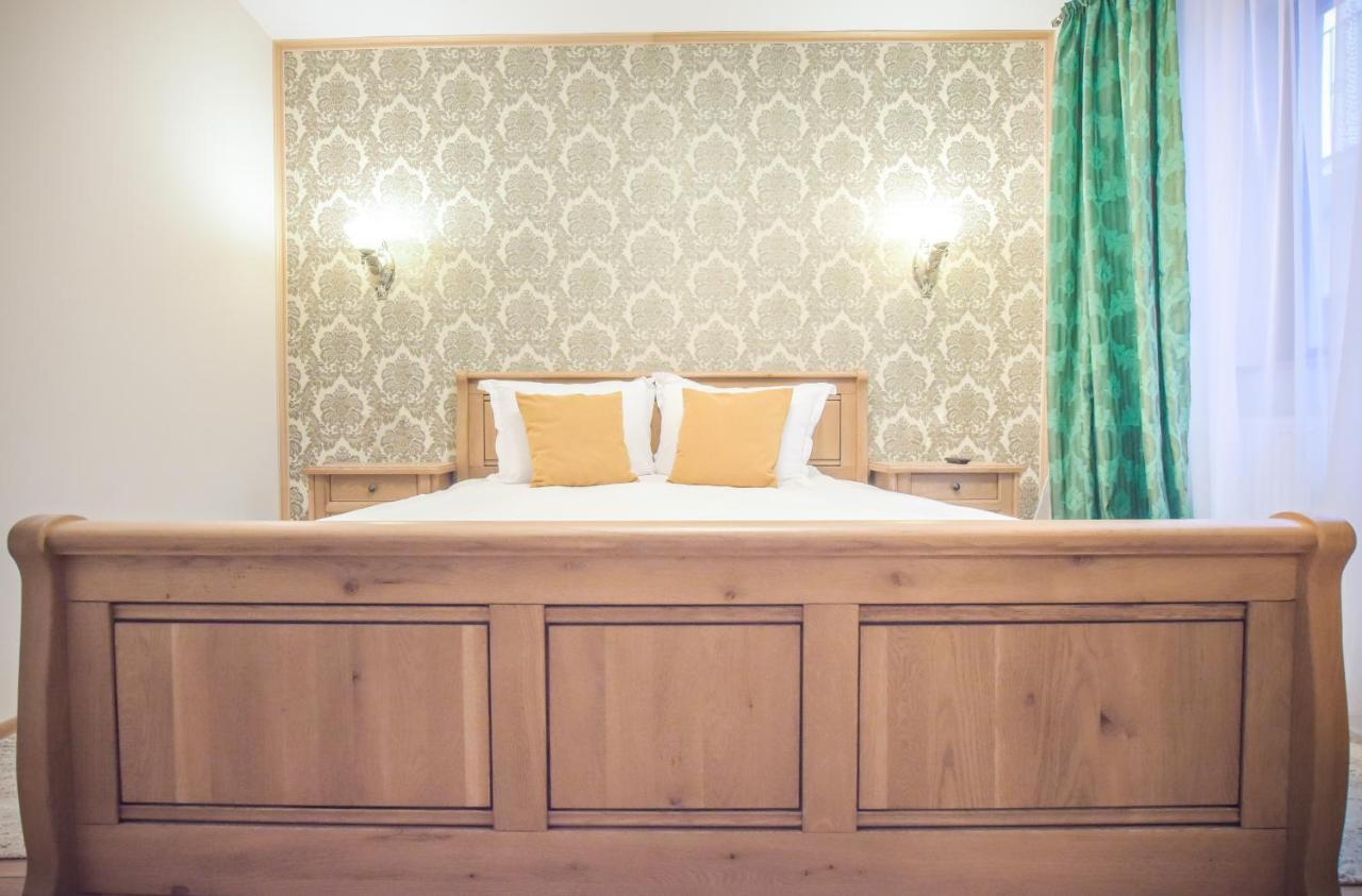 Safrano Palace Brasov Ngoại thất bức ảnh