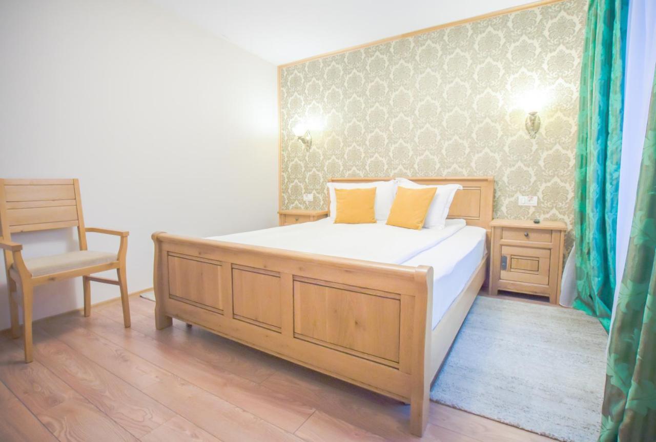 Safrano Palace Brasov Ngoại thất bức ảnh